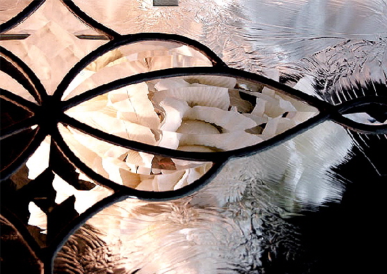 Art Glass Picture B & W 9d